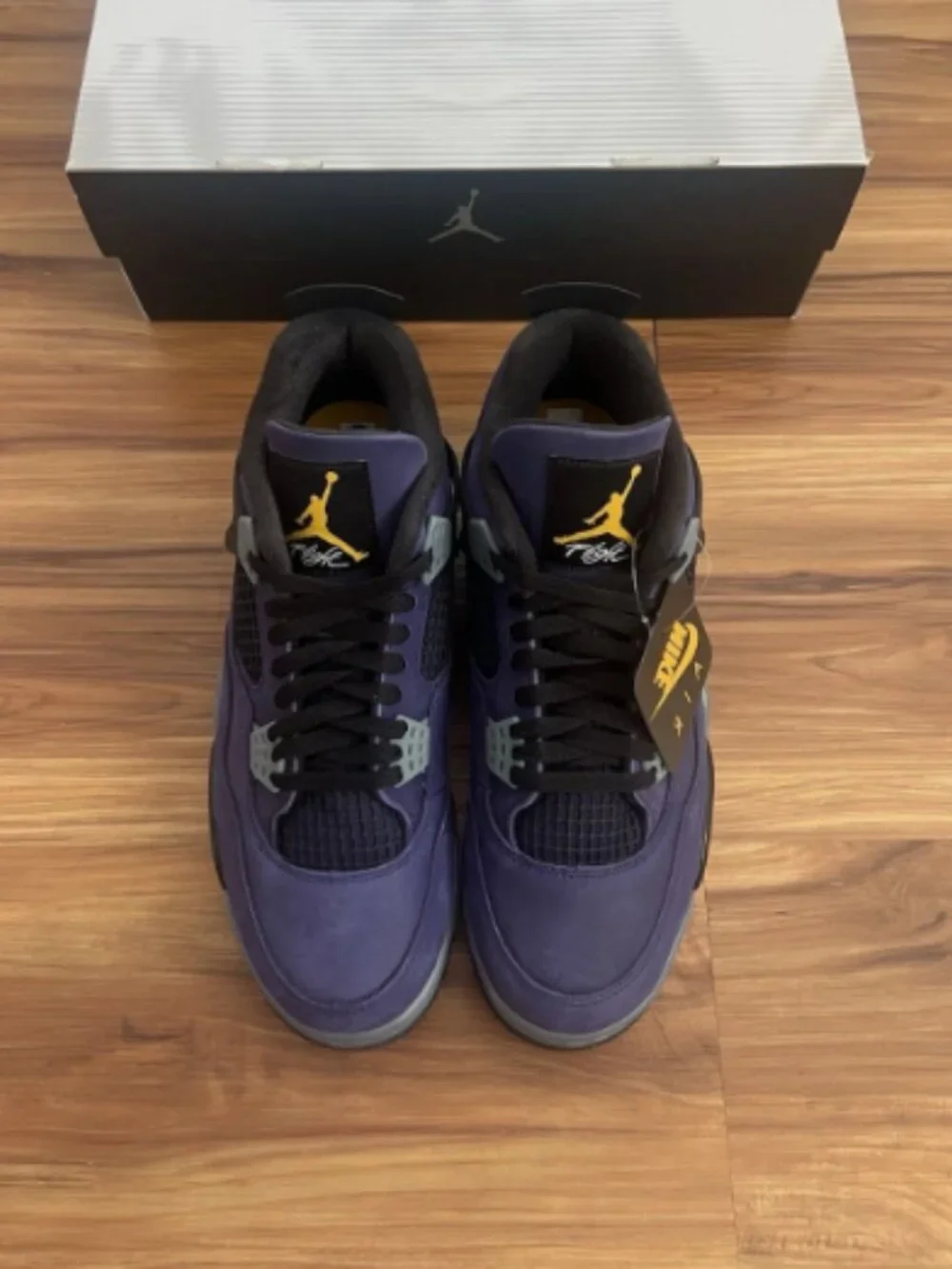 Air Jordan 4 Retro Lakers